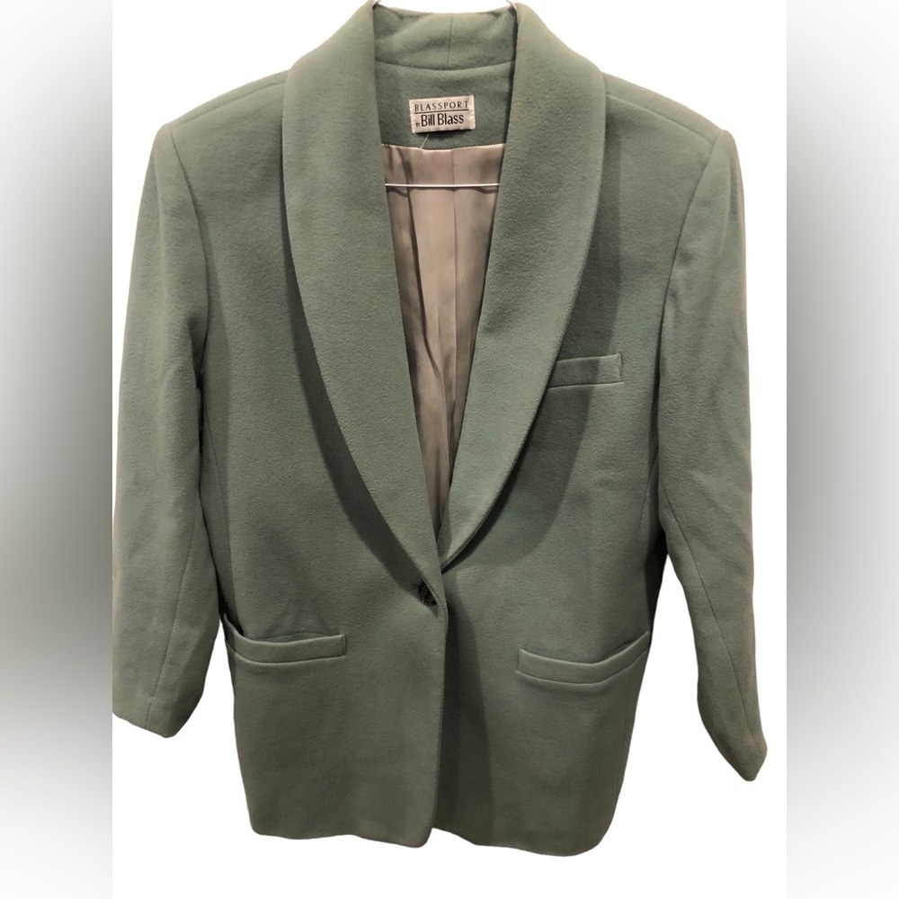 Bill Blass Blazer in Green by blass sport XL Size 16.